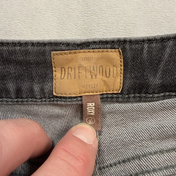 Driftwood Roxy Floral Embroidered Flare Jeans Gray Raw Hem Size 26 Classic Fit - Picture 6 of 10